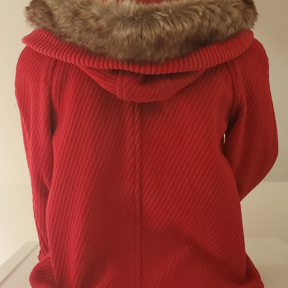 Little Red Winter Coat With Hood Faux Fur - Picture 7 of 13